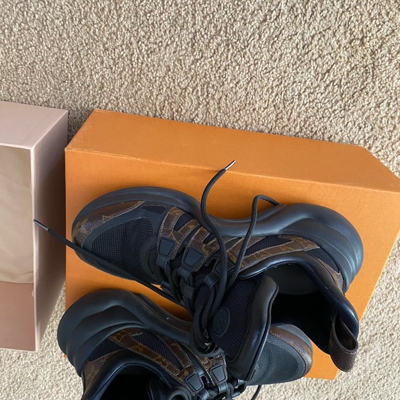 Women’s Louis Vuitton size 8 - Picture 4 of 8